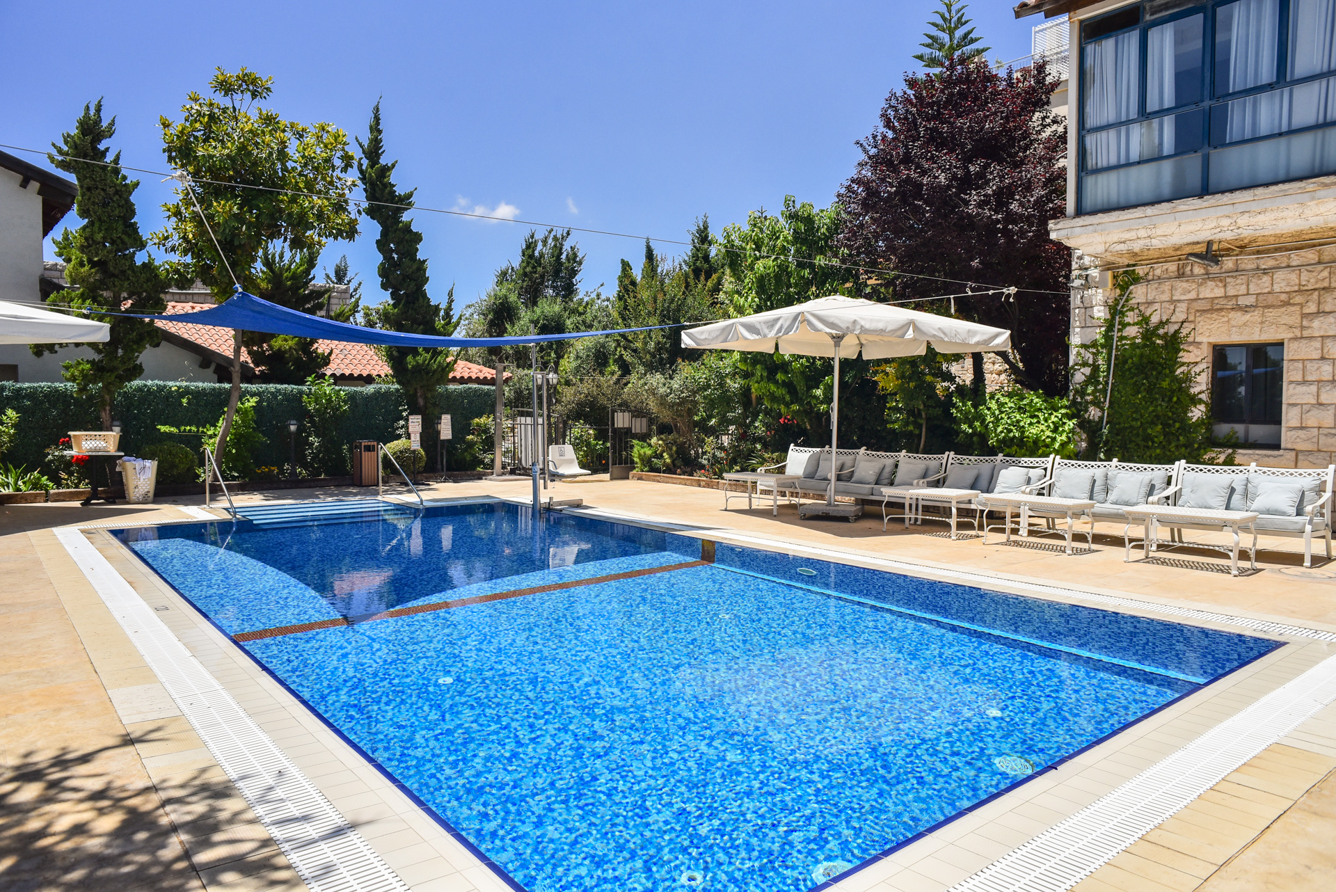 Piscine chauffée avec vue panoramique